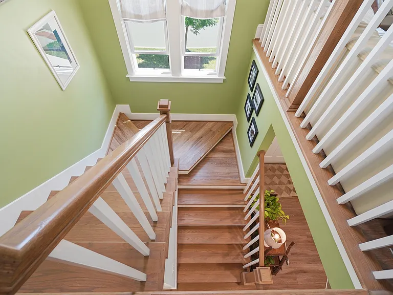 Stairs to Main Level