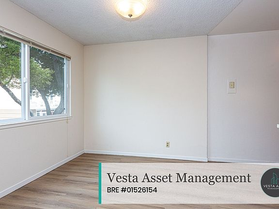 5th image of 2025 Pine St APT 1