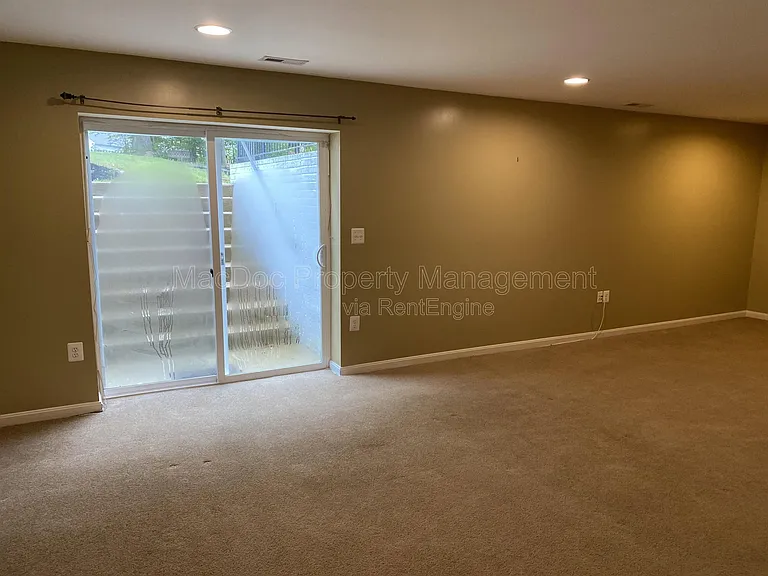 121 Riggs Rd — Photo 58