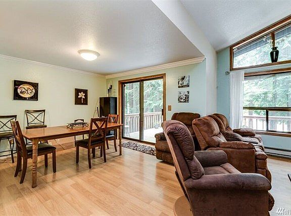 5th image of 2220 E Saint Andrews Dr N