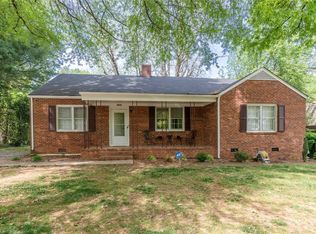 1615 Rankin Rd, Greensboro, NC 27405