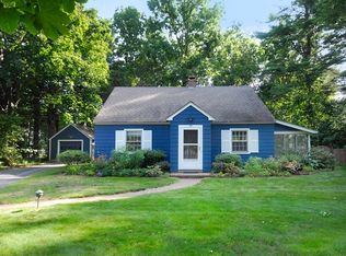 29 Munroe Pl, Concord, MA 01742