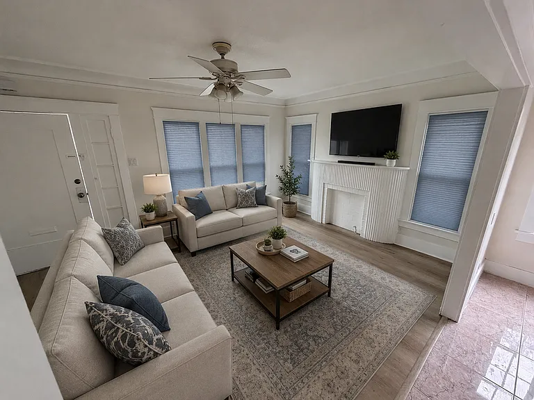 859 N Wilton Pl #1 — Photo 13