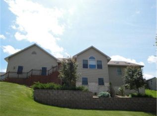 309 Parkside Dr, Preston, MN 55965