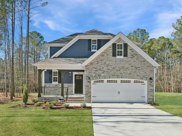 382 Magnolia Acres Ln, Fuquay Varina, NC 27526