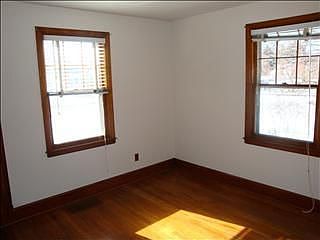 5th image of 7 Mansion Dr