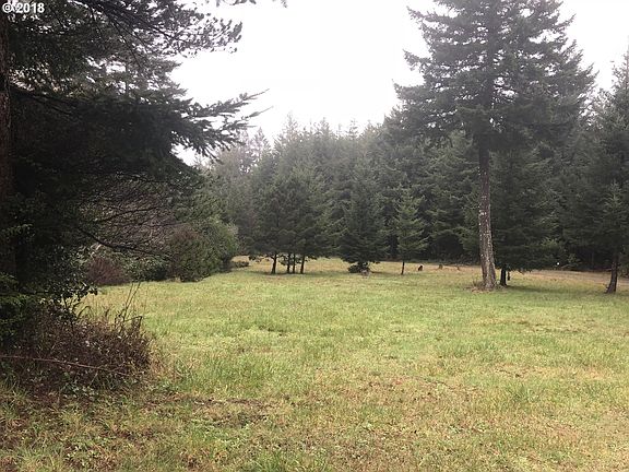 3rd image of 93063 Salal Dr