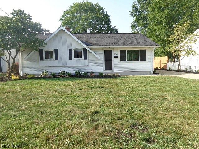 1st image of 13421 Dalebrook Ave