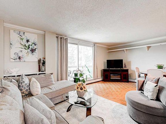 3rd image of 315 W Heritage Dr SE #222