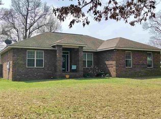 621 Foshee Rd, Brewton, AL 36426