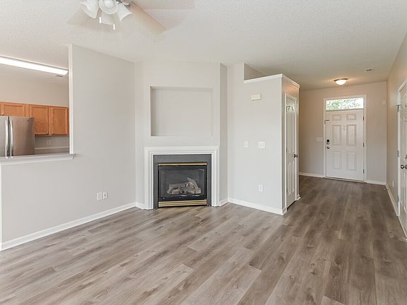 5th image of 2613 Forest Grove Ct