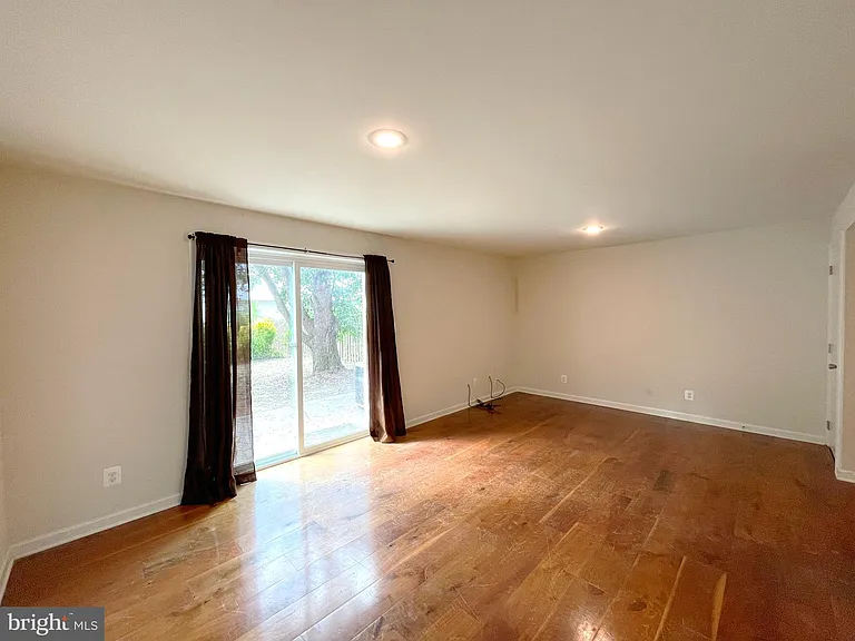 21822 Ronald Dr — Photo 18