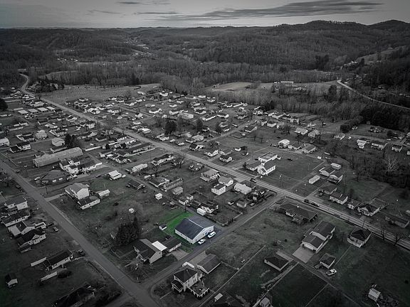 3rd image of 8011 Arby Ln
