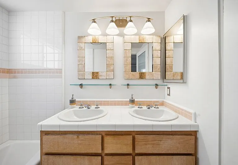 440 Marine Pl — Photo 24