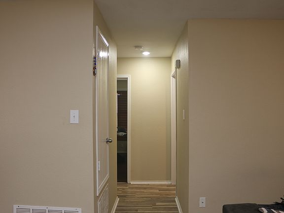 4th image of 4816 Cedar Crest Dr