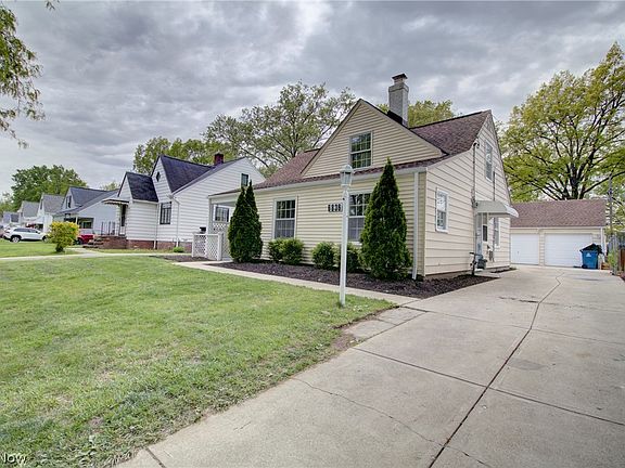 3rd image of 6836 Beresford Ave