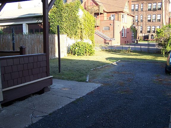 2nd image of 36 Gildersleeve St