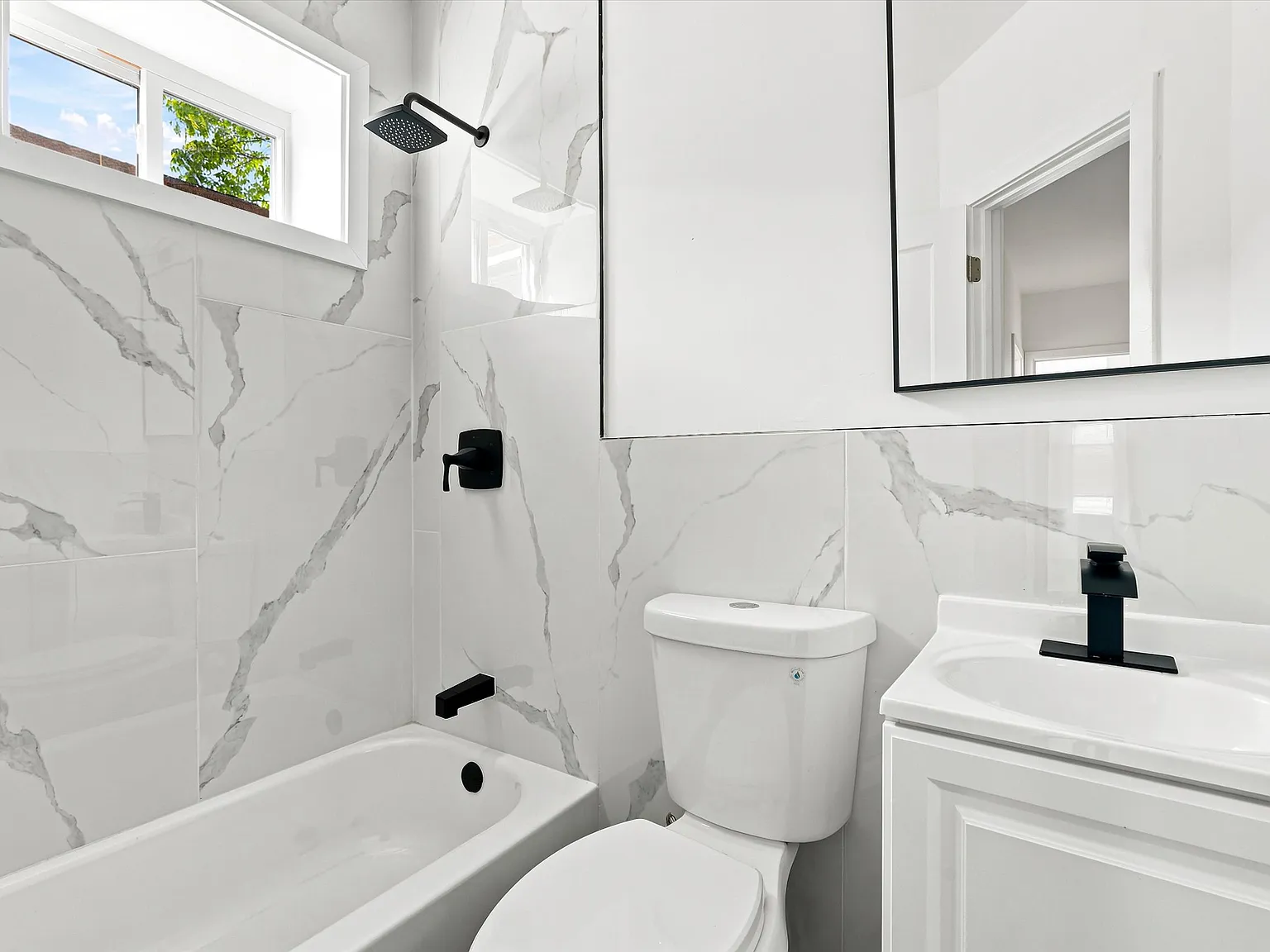 3 bed, 1250 sqft, $1,795 — Photo 4