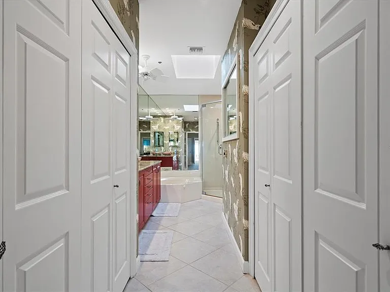2254 Harbour Court Dr — Photo 21