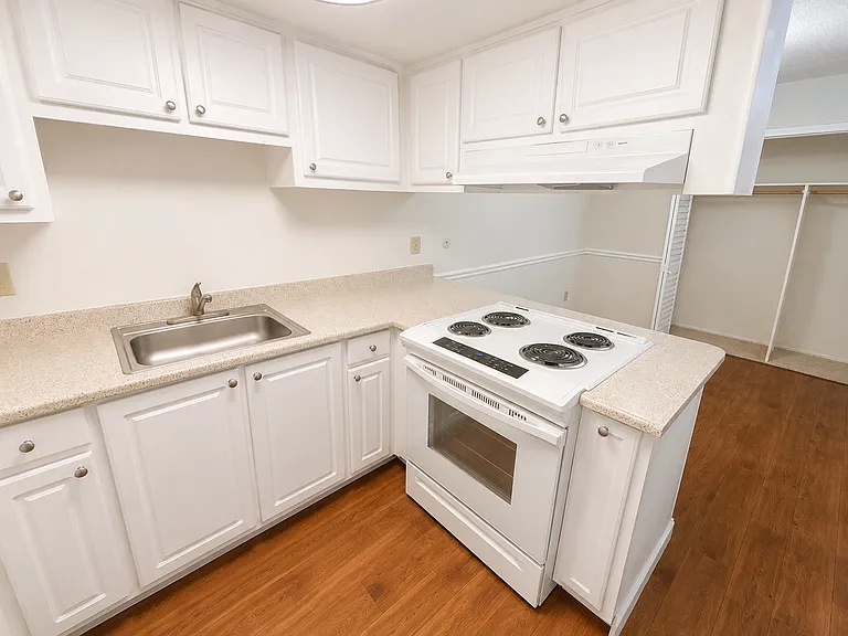 Northridge Terrace Apartments at 4900-4948 Stamas Lane, Fair Oaks California — Photo 7
