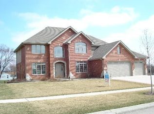 19937 Oakwood Dr, Mokena, IL 60448