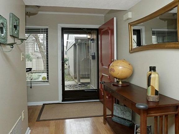 3rd image of 500 Laketower Dr Unit 87