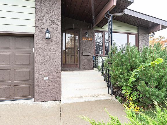 2nd image of 15903 111th St NW
