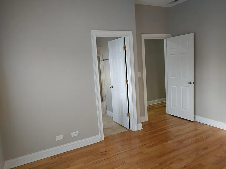537 E 43rd St #3E — Photo 10