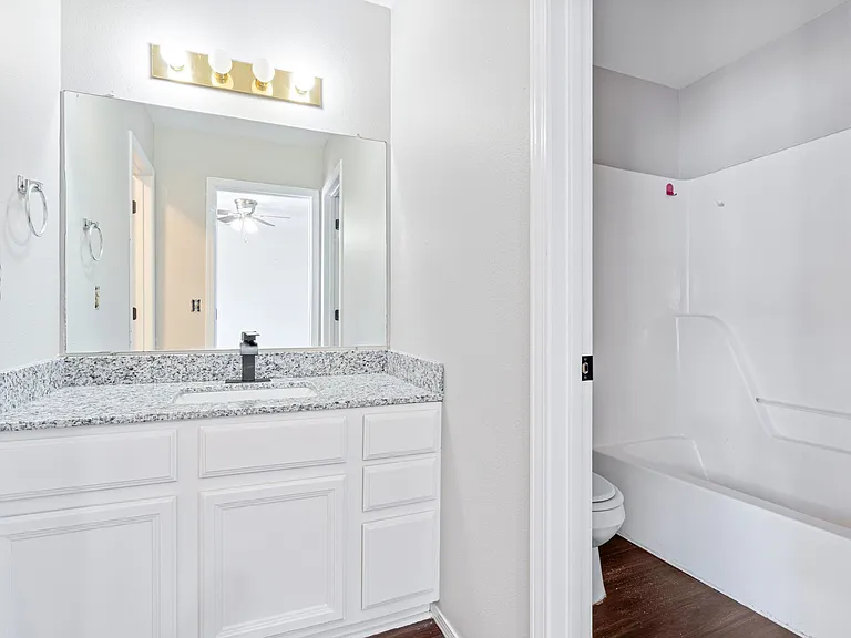 Rosehill Townhomes — Photo 9