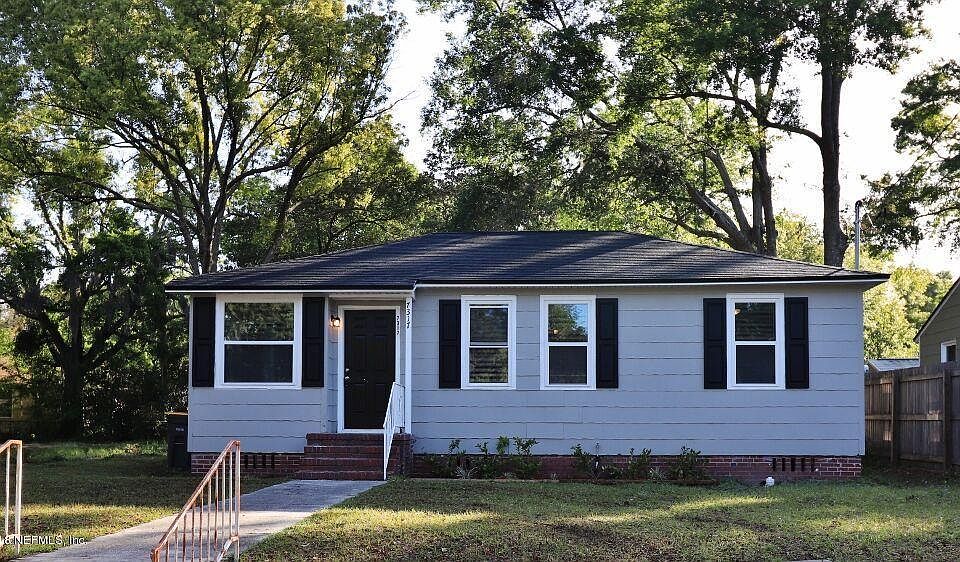 1st image of 7317 N Shore Dr