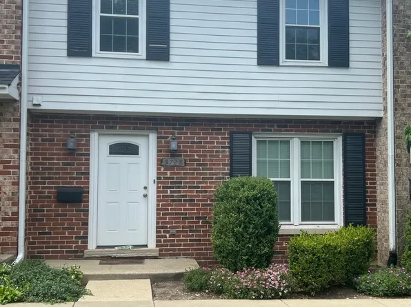 5728 Sutton Pl, Hinsdale, IL 60521