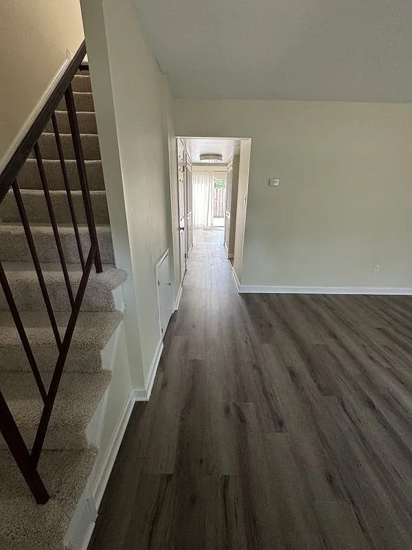 3 bed, 2.5 bath, 1514 sqft, $2,750 — Photo 2