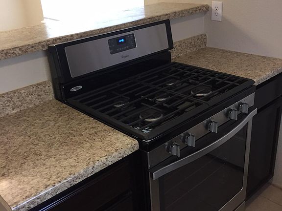 3rd image of 6924 Escondido Dr
