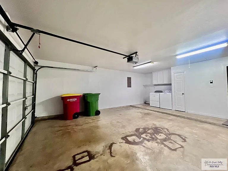 1683 Artemisa Ave — Photo 30