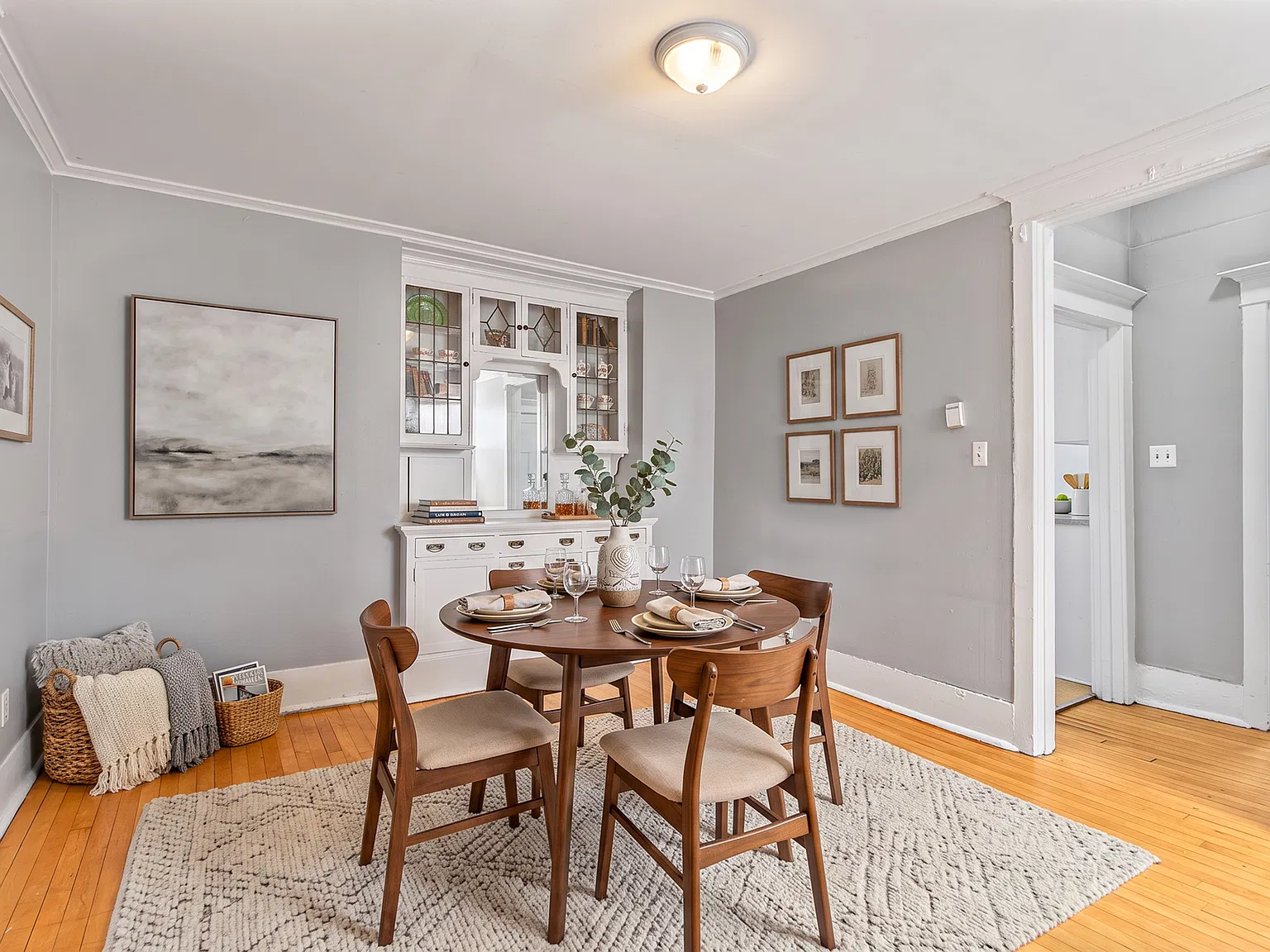 351 Elgin Street — Photo 4