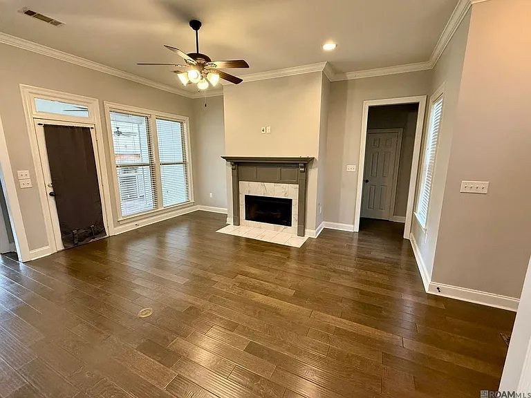10408 Springtree Ave — Photo 4