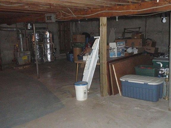 5th image of 2806 Madonna Dr