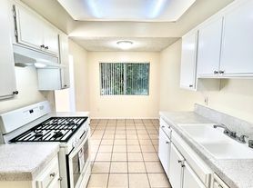 590 W 24th St, San Pedro, CA
