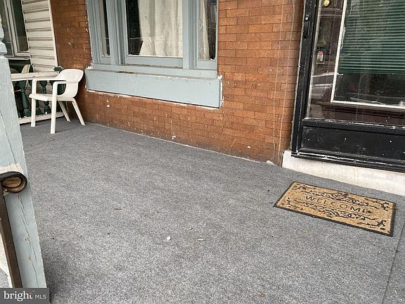 2nd image of 627 E Locust Ave
