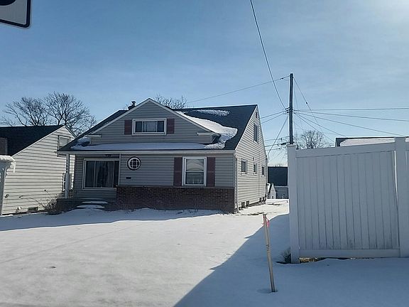 2nd image of 11504 Fordham Rd