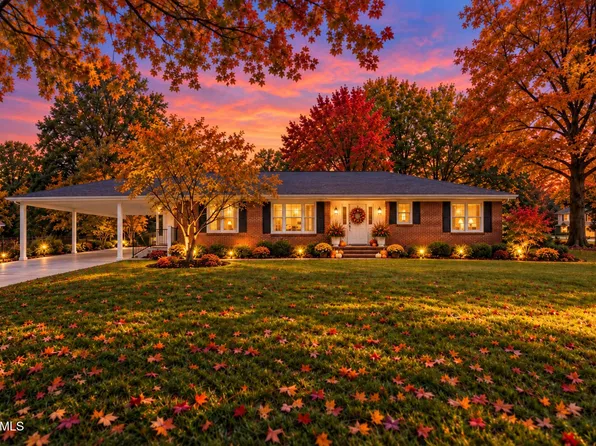221 E Winston St, Youngsville, NC 27596