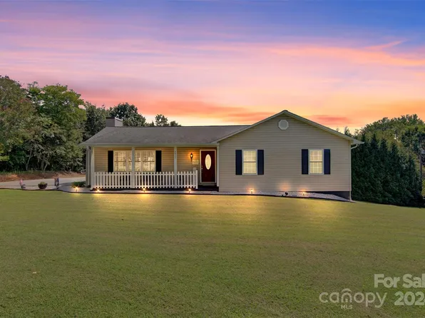 4857 Horseshoe Bend Rd, Hudson, NC 28638