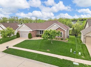 605 Castle Ridge Dr, Wentzville, MO 63385