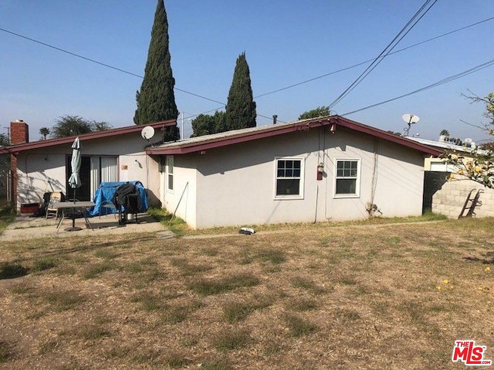 2nd image of 13936 Mettler Ave
