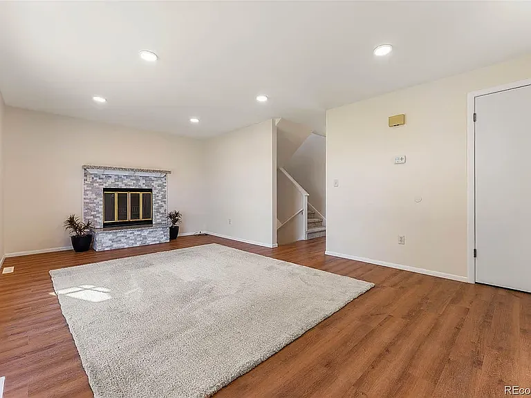 1358 Urban St — Photo 5