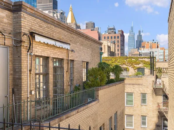 60 Gramercy Park North image 11 of 20