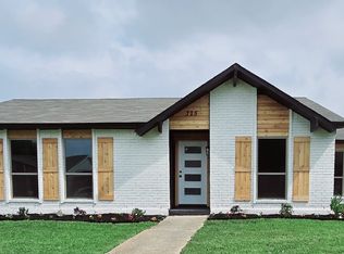 725 Via Del Sur, Mesquite, TX 75150