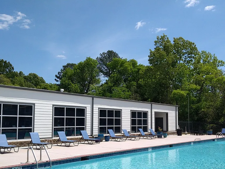 Pool & Sundeck