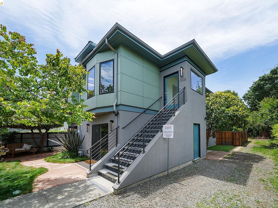 1st image of 1908 10th St