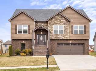 1038 Black Gum Ln, Clarksville, TN 37043